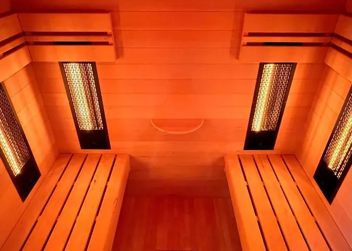 Wellnesshonezovice Guest house